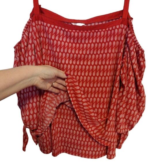 CATO Red White Paisley Print Cold Shoulder Blouse Plussize 26/ 28W (4X) - Picture 9 of 13